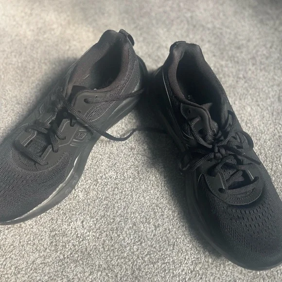 Asics Black Men's Athletic Training Shoes - Picture 3 of 6